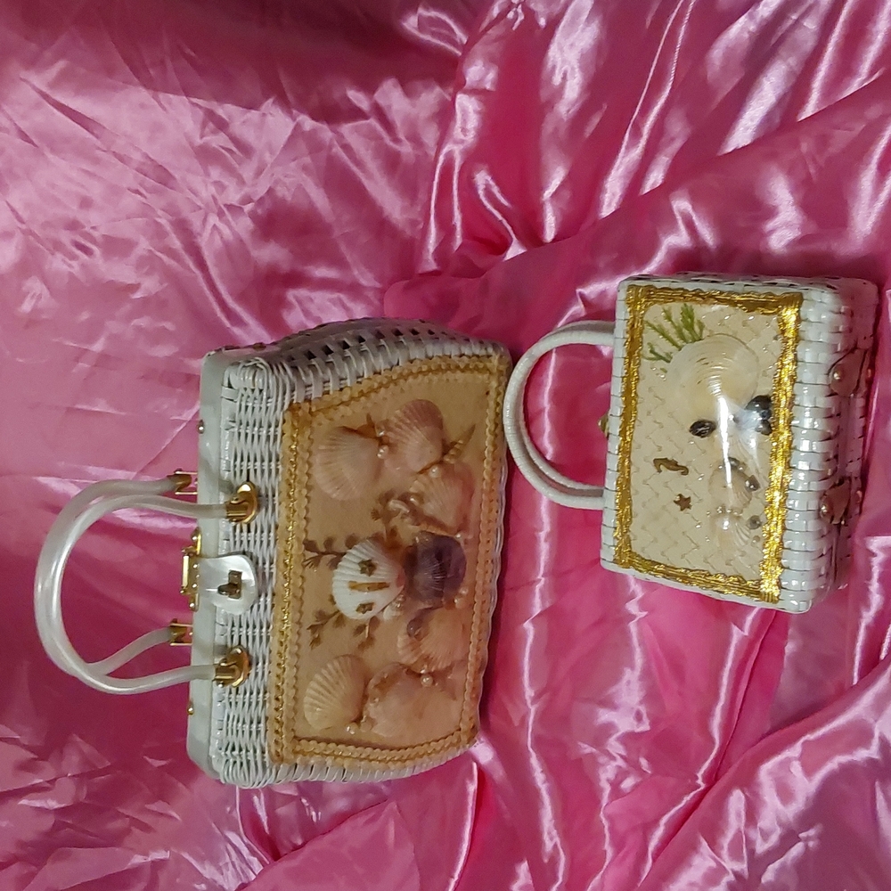 Great Gift!! Vintage mommy and me purse set